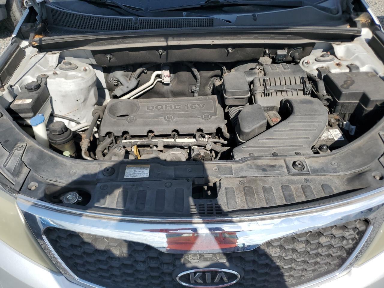 2011 KIA SORENTO LX — Фото 12 из 13