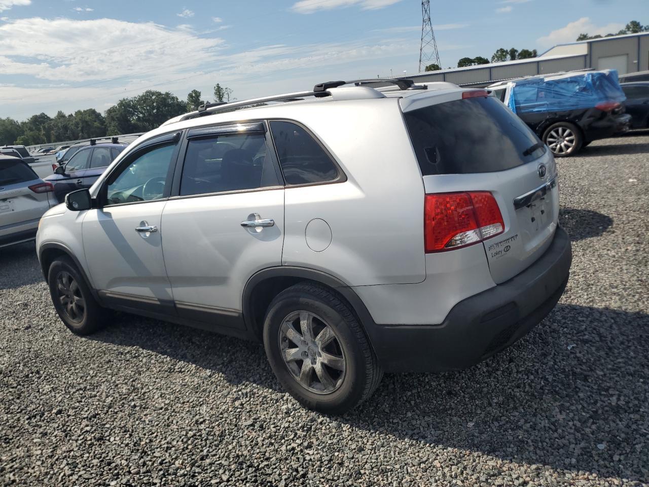 2011 KIA SORENTO LX — Фото 2 из 13