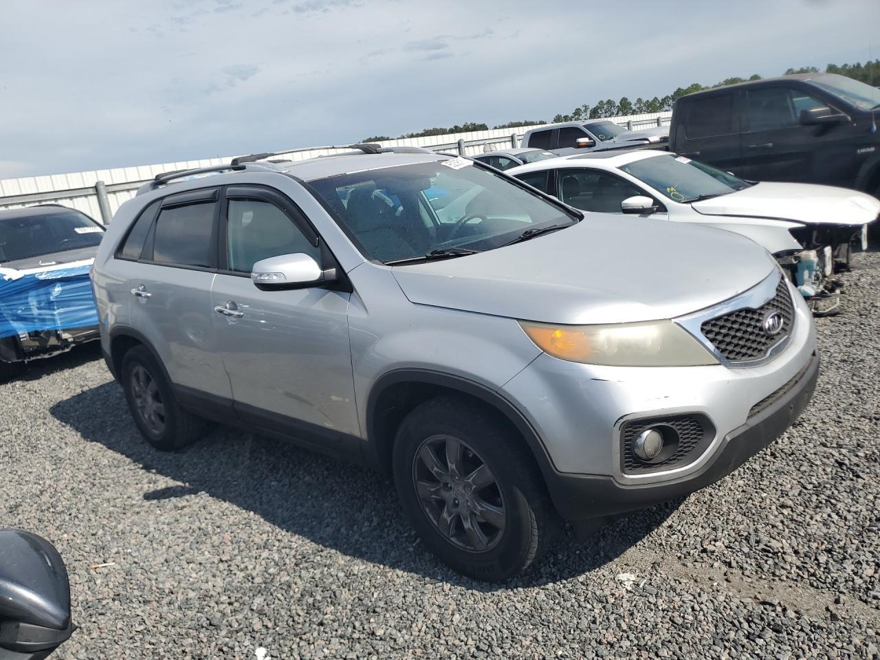 2011 KIA SORENTO LX — Фото 4 из 13