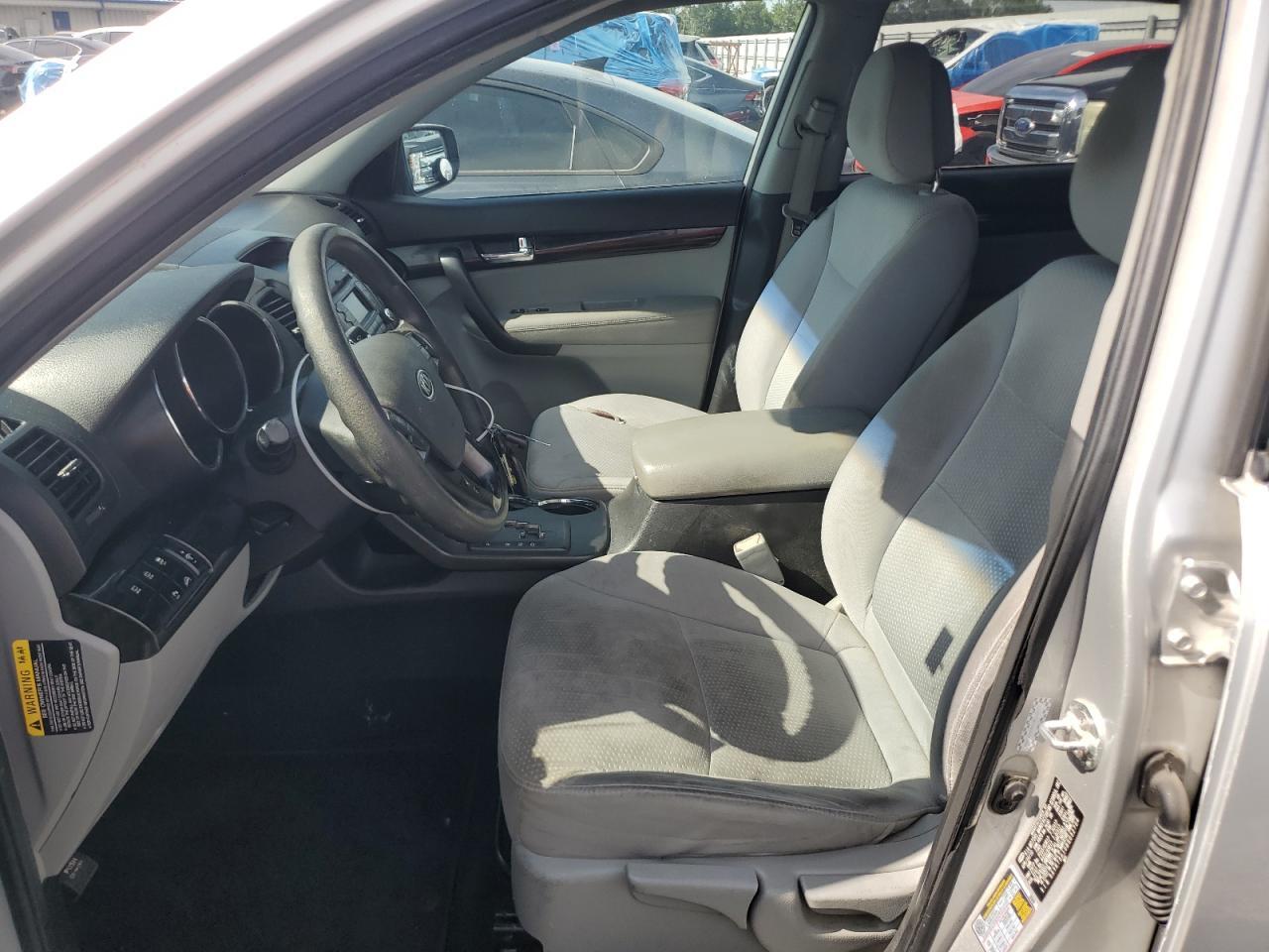 2011 KIA SORENTO LX — Фото 7 из 13