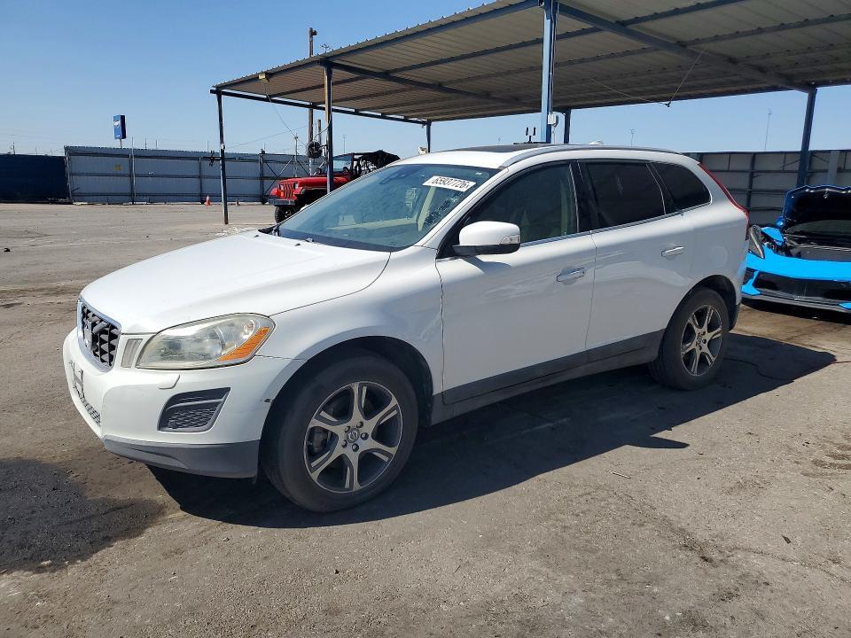 2011 VOLVO XC60 YV4902DZ6B2153062