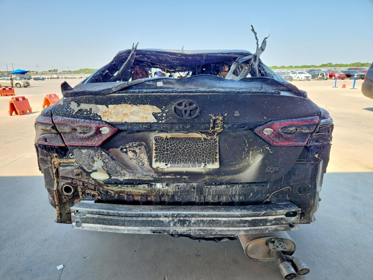 2019 TOYOTA CAMRY SE — Фото 6 из 12