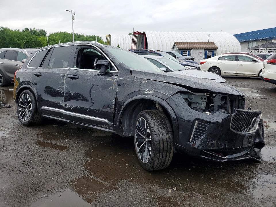 2026 VOLVO XC90 PLUS — Фото 4 из 14