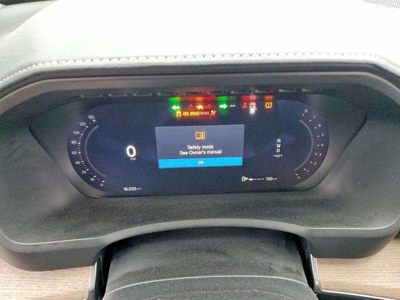 2026 VOLVO XC90 PLUS — Фото 9 из 14
