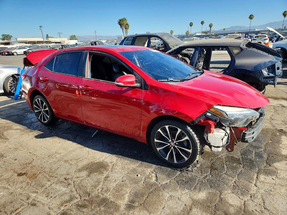 2019 TOYOTA COROLLA SE — Фото 4 из 12
