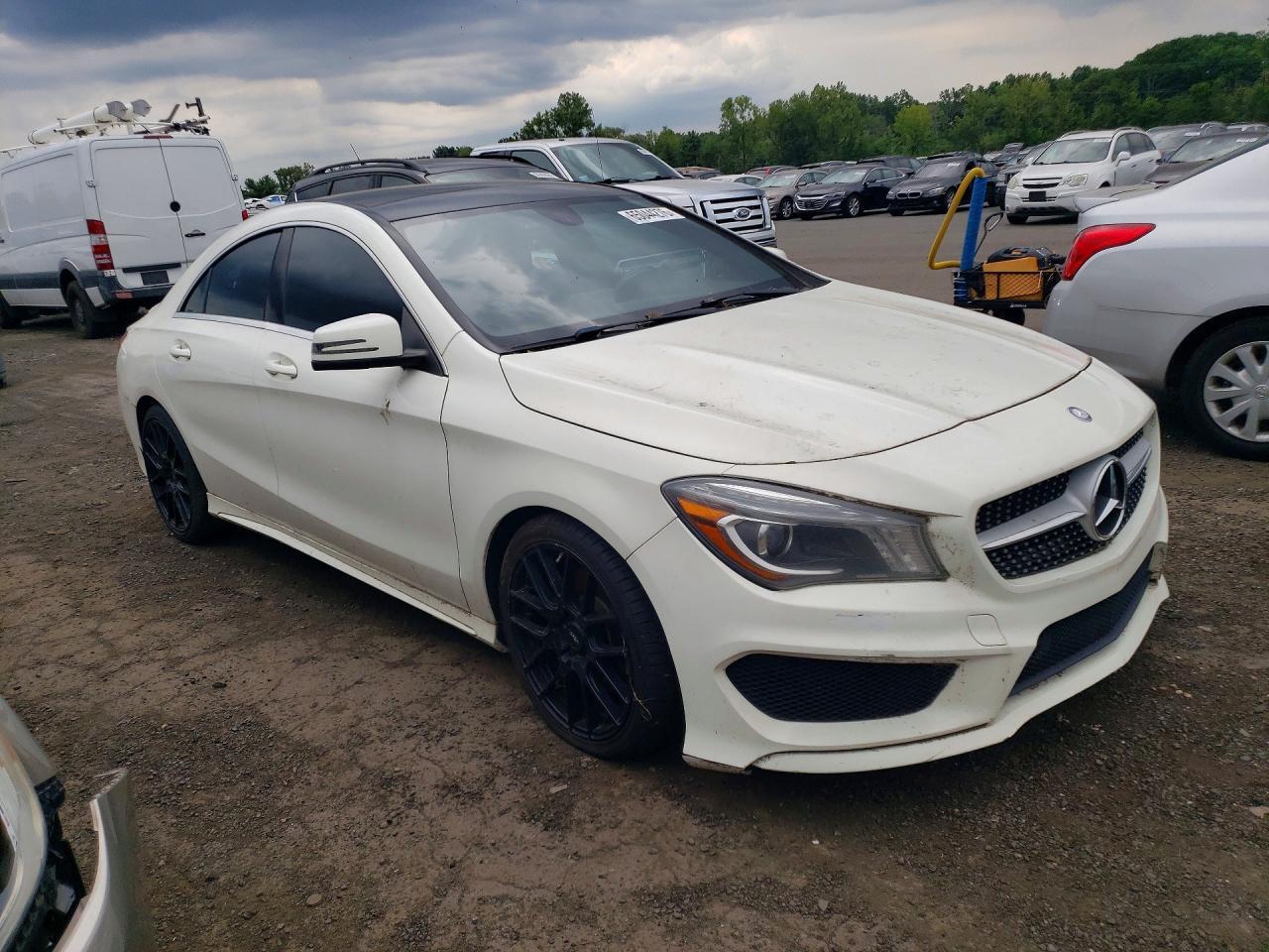 2014 MERCEDES-BENZ CLA 250 — Фото 4 из 12