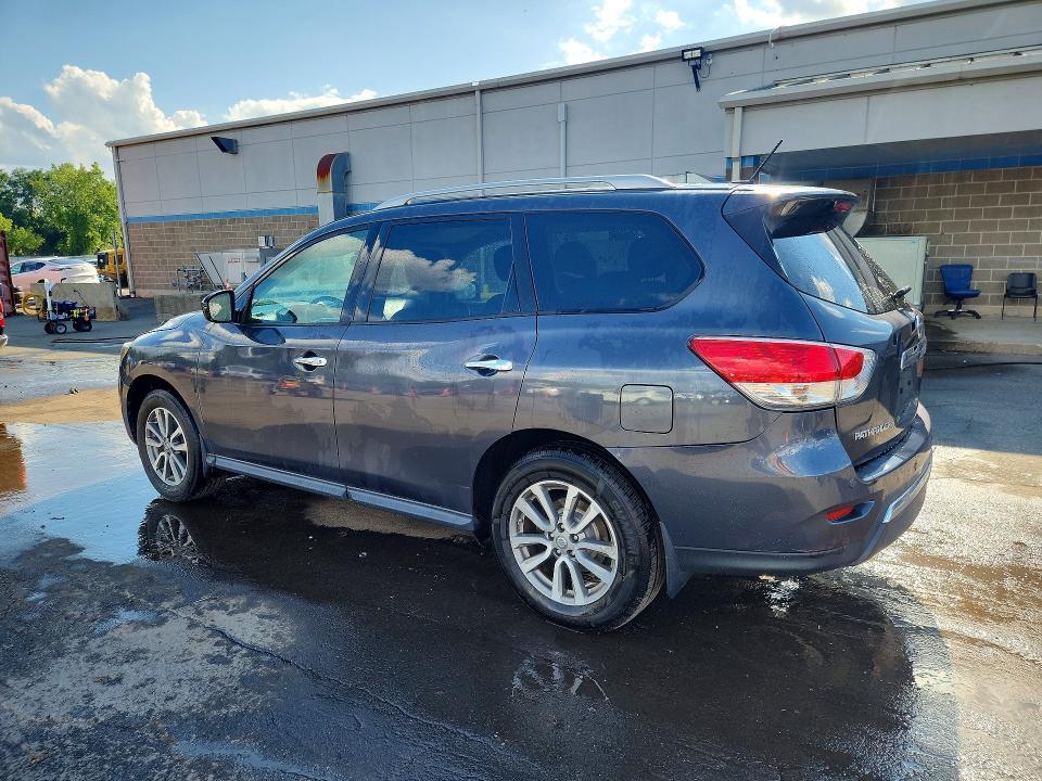 2014 NISSAN PATHFINDER SV — Фото 2 из 15