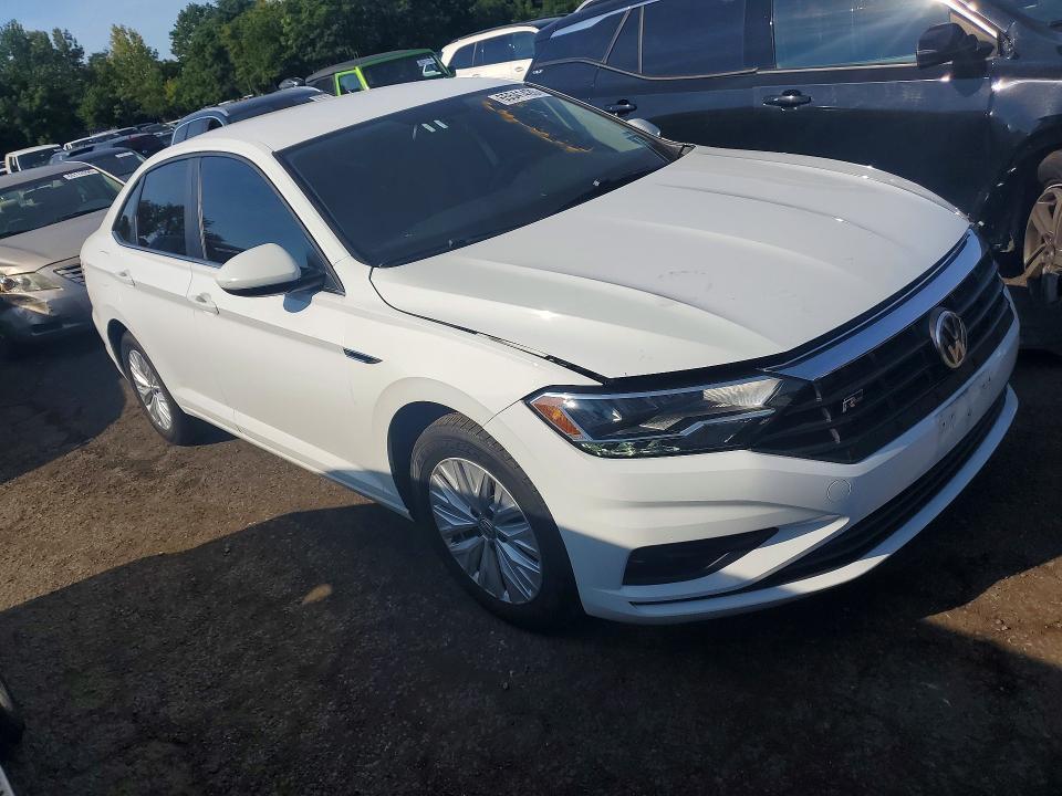 2019 VOLKSWAGEN JETTA S — Фото 4 из 12
