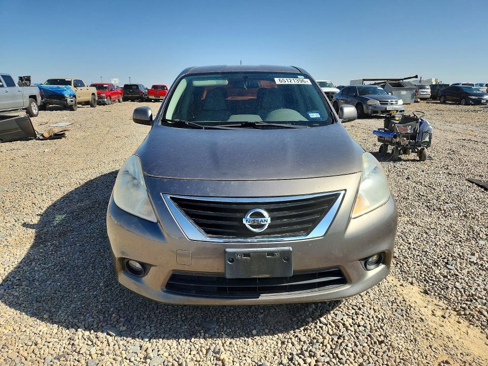 2014 NISSAN VERSA 1.6 SL — Фото 5 из 12
