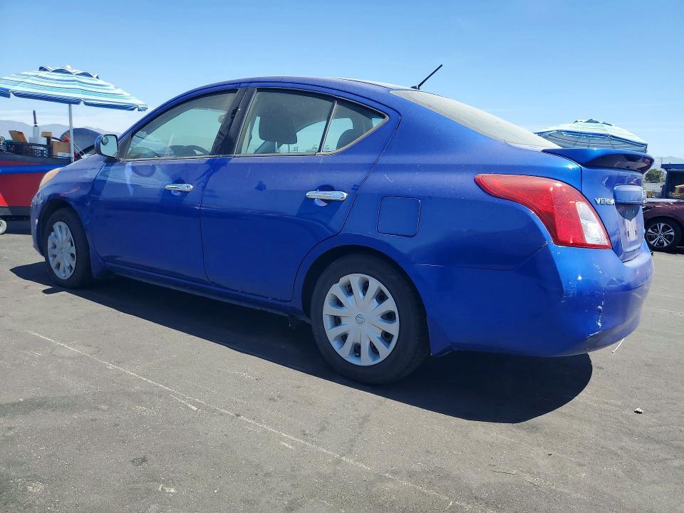 2014 NISSAN VERSA 1.6 S — Фото 2 из 12