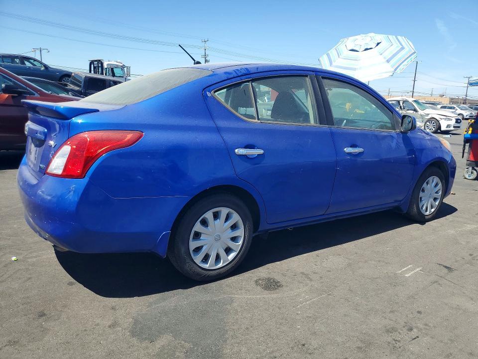 2014 NISSAN VERSA 1.6 S — Фото 3 из 12