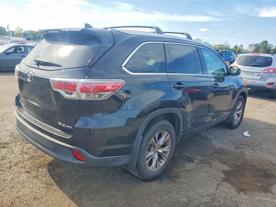 2014 TOYOTA HIGHLANDER XLE — Фото 3 из 13
