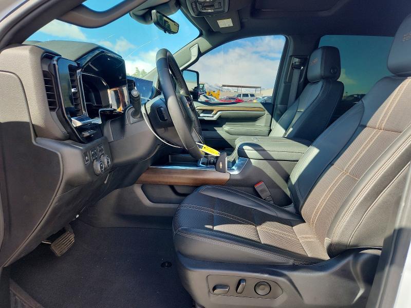 2024 CHEVROLET SILVERADO K3500 HIGH COUNTRY — Фото 7 из 12