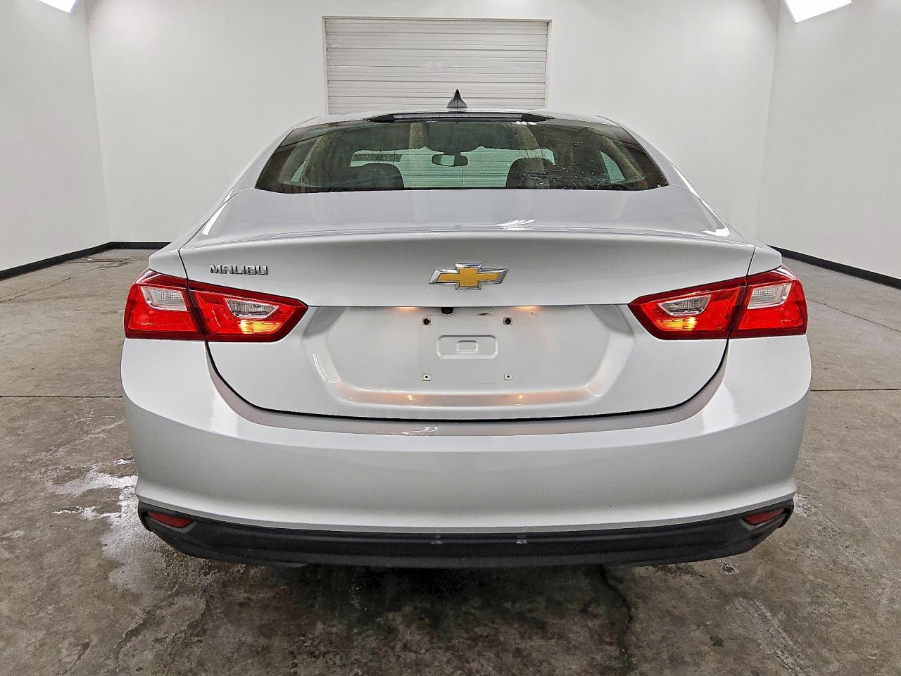 2020 CHEVROLET MALIBU LS — Фото 6 из 12