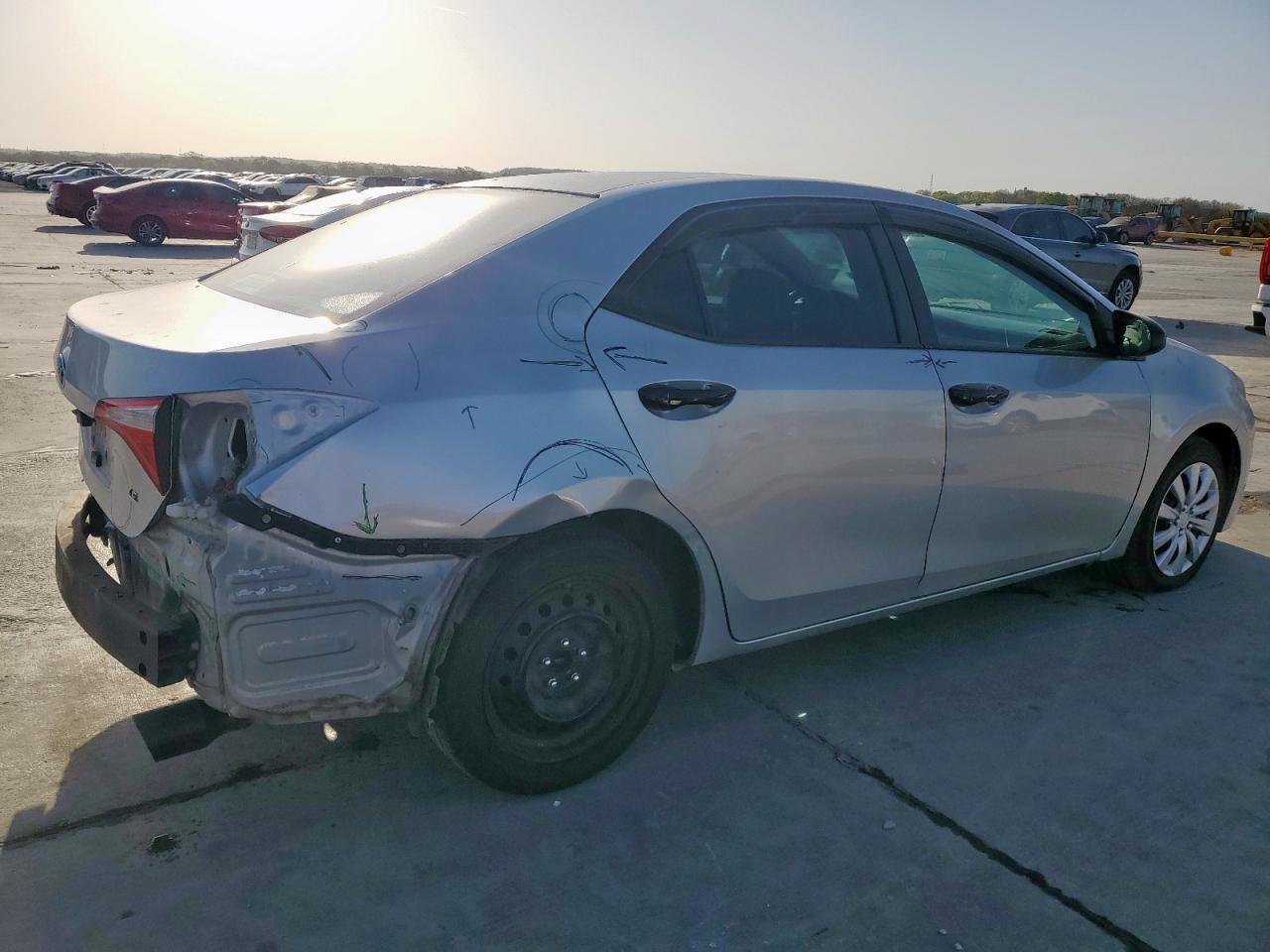 2014 TOYOTA COROLLA L — Фото 3 из 13