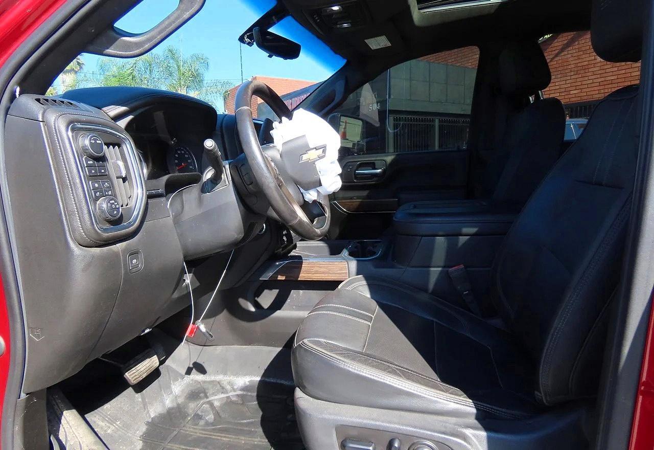 2020 CHEVROLET SILVERADO K3500 HIGH COUNTRY — Фото 9 из 10