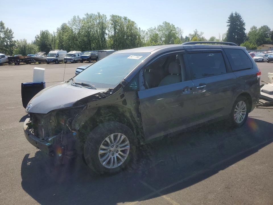 2014 TOYOTA SIENNA 5TDYK3DC0ES514700