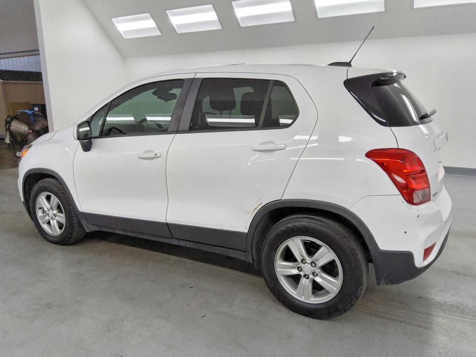 2020 CHEVROLET TRAX LS — Фото 2 из 14