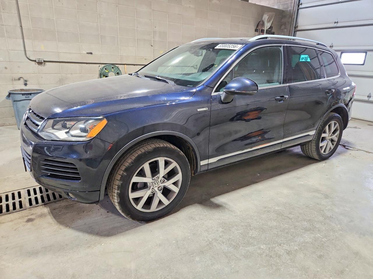 2014 VOLKSWAGEN TOUAREG WVGEP9BP4ED008582