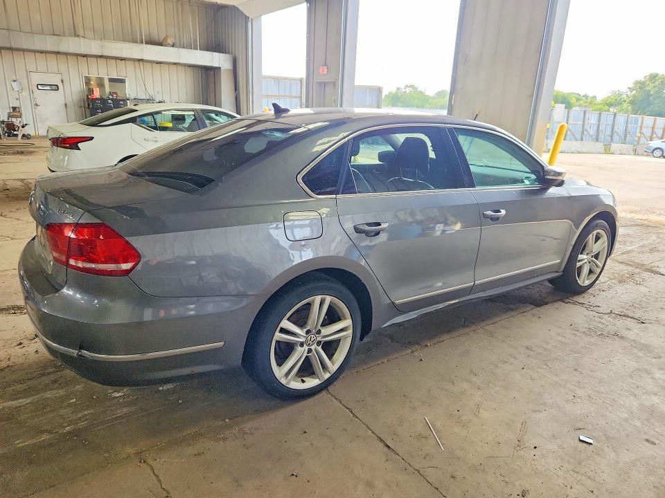2014 VOLKSWAGEN PASSAT SEL — Фото 3 из 12