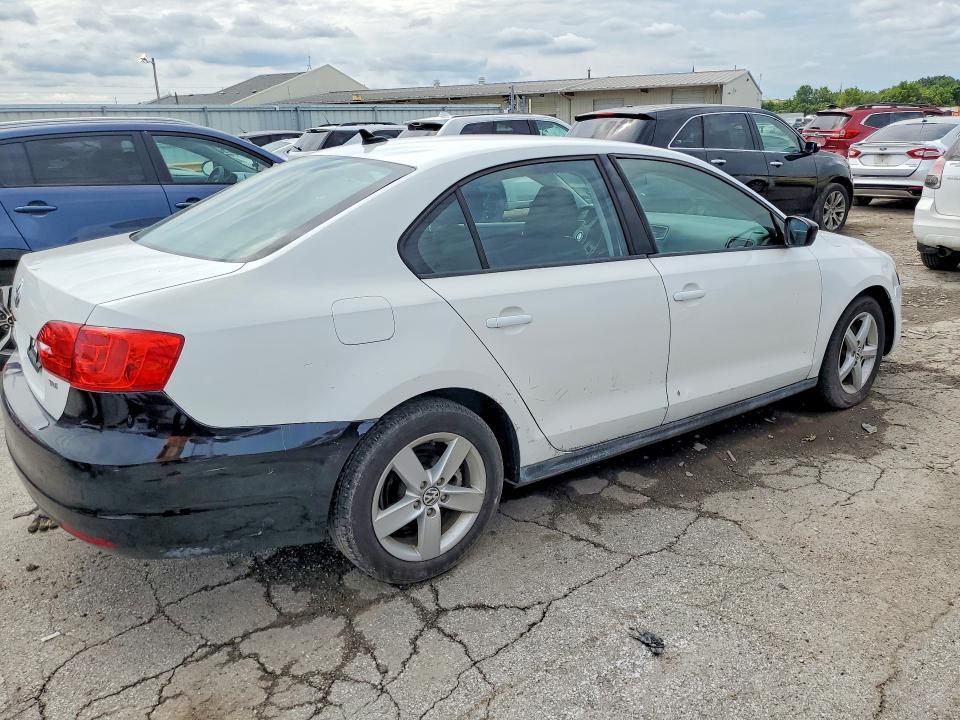 2014 VOLKSWAGEN JETTA TDI — Фото 3 из 12