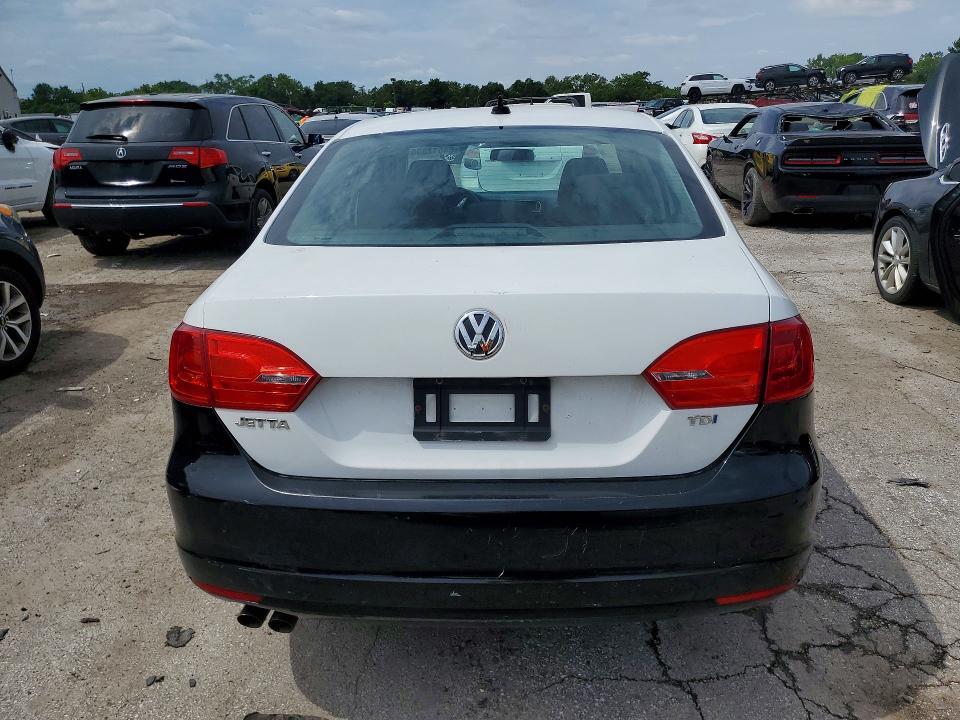 2014 VOLKSWAGEN JETTA TDI — Фото 6 из 12