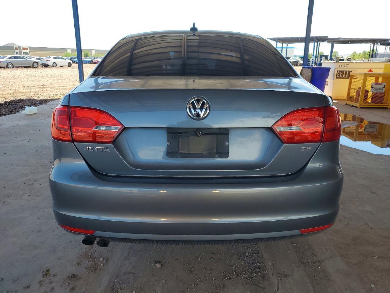 2014 VOLKSWAGEN JETTA SE — Фото 6 из 13