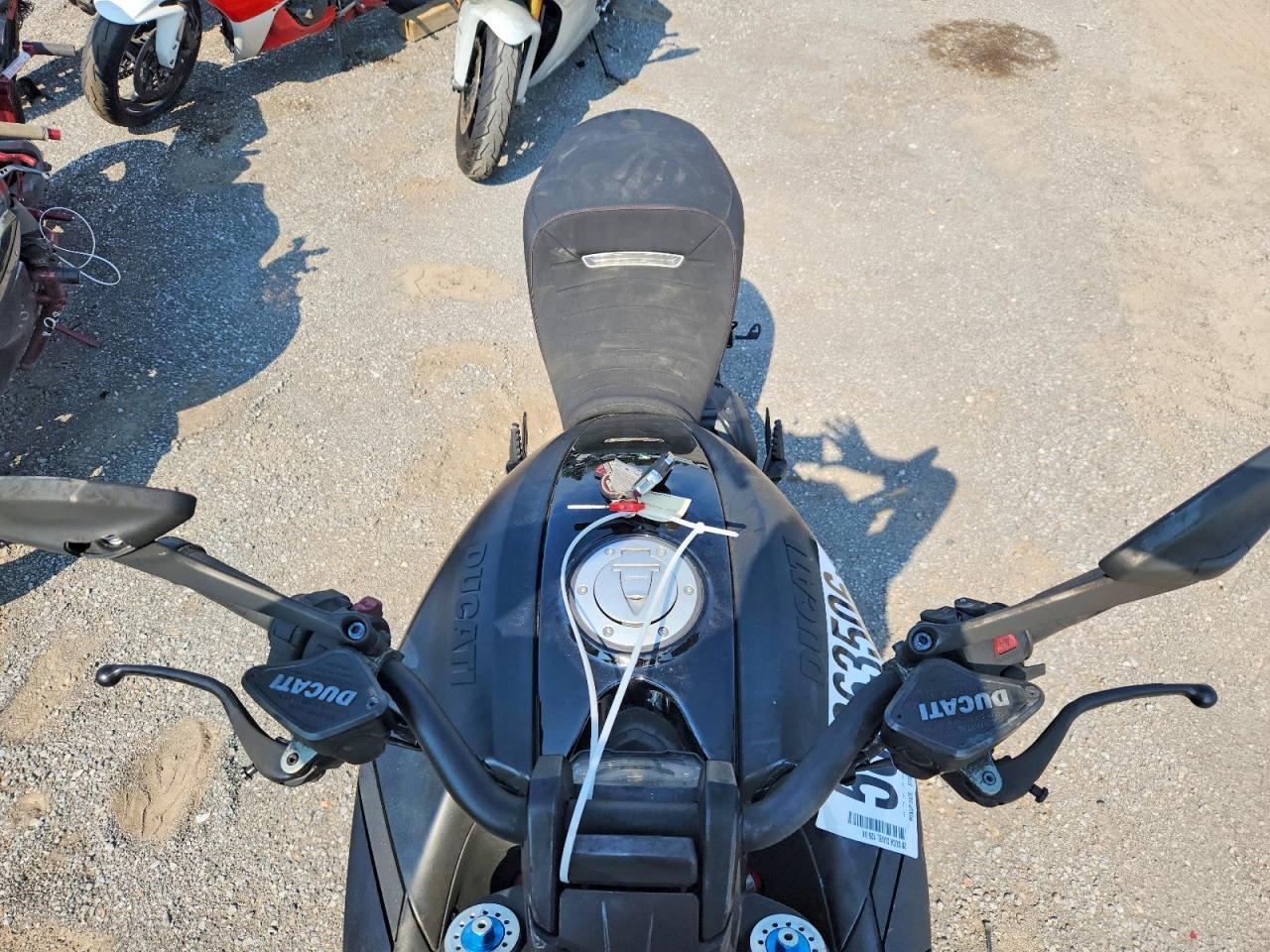 2020 DUCATI DIAVEL 1260 S — Фото 5 из 9