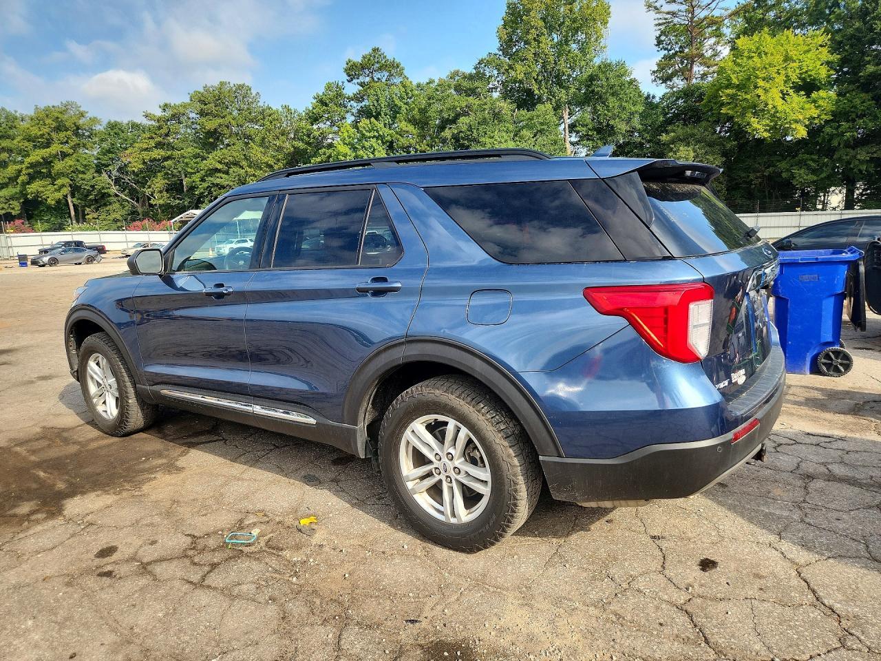 2020 FORD EXPLORER XLT — Фото 2 из 13