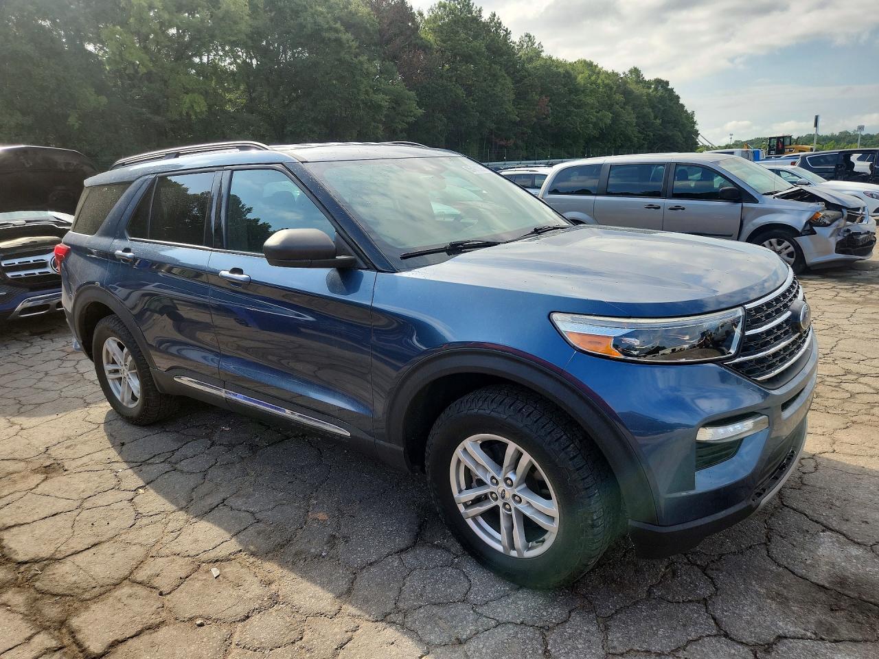2020 FORD EXPLORER XLT — Фото 4 из 13