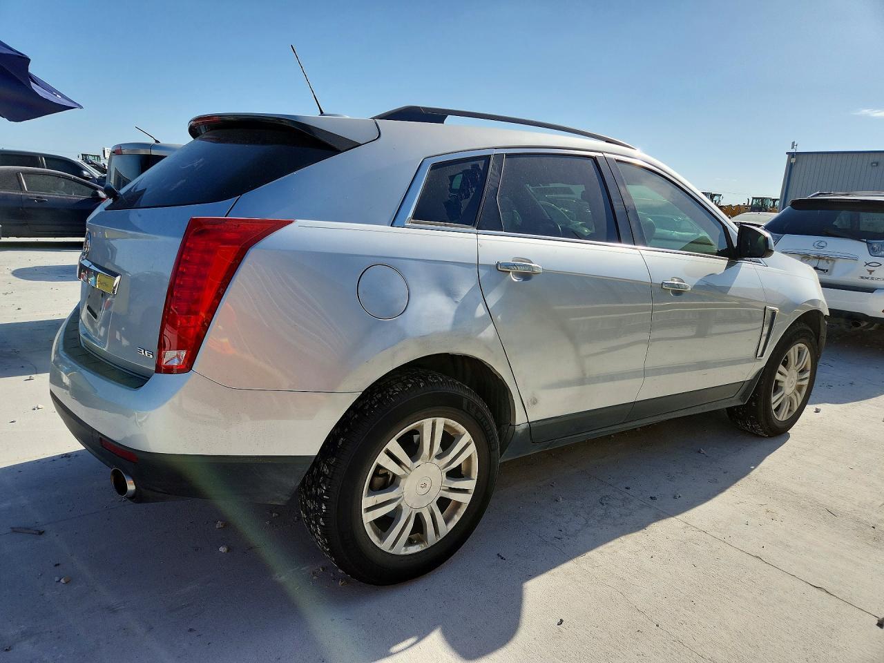 2015 CADILLAC SRX — Фото 3 из 14