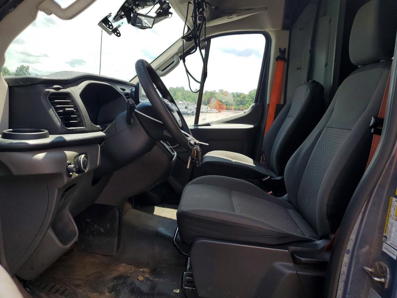 2020 FORD TRANSIT 250 DELIVERY VAN — Фото 7 из 13