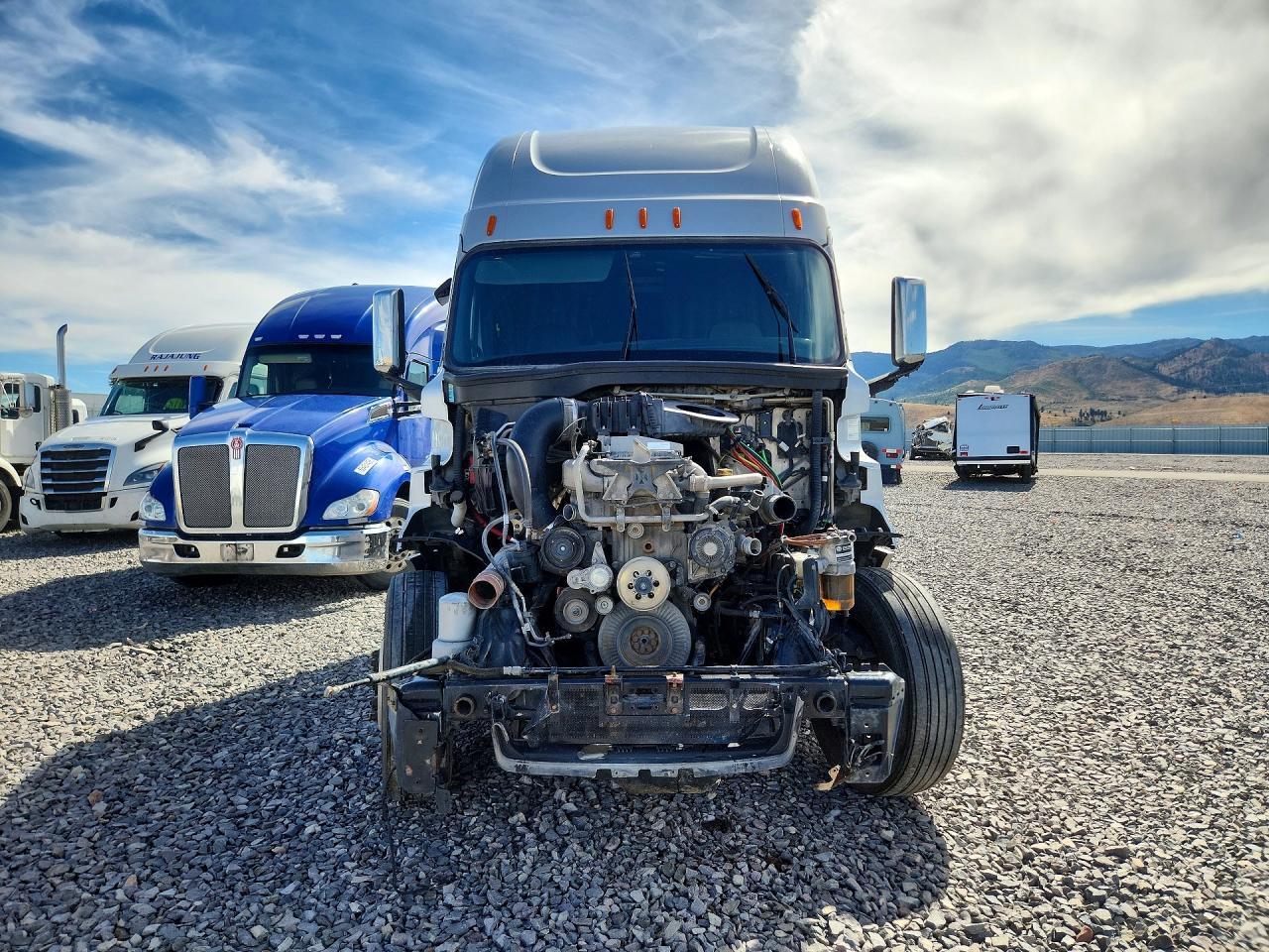 2020 FREIGHTLINER CASCADIA 1 - SEMI TRUCK — Фото 5 из 14