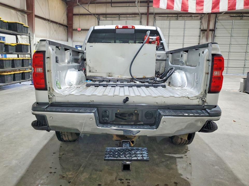 2015 CHEVROLET SILVERADO K2500 HEAVY DUTY LTZ — Фото 6 из 12