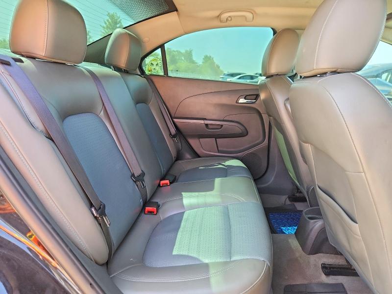 2015 CHEVROLET SONIC LTZ — Фото 10 из 12