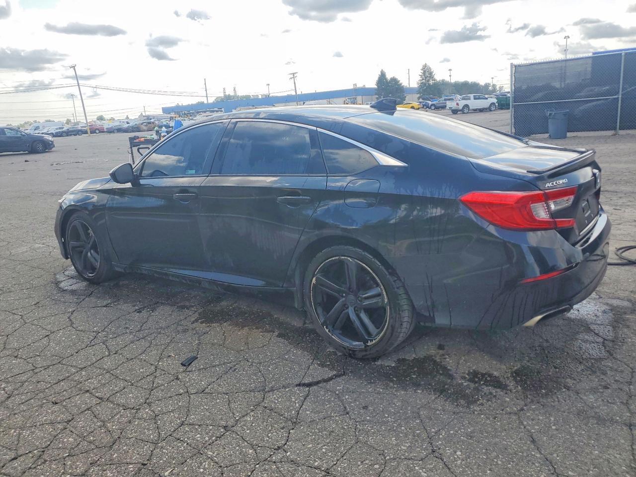 2020 HONDA ACCORD SPORT — Фото 2 из 12