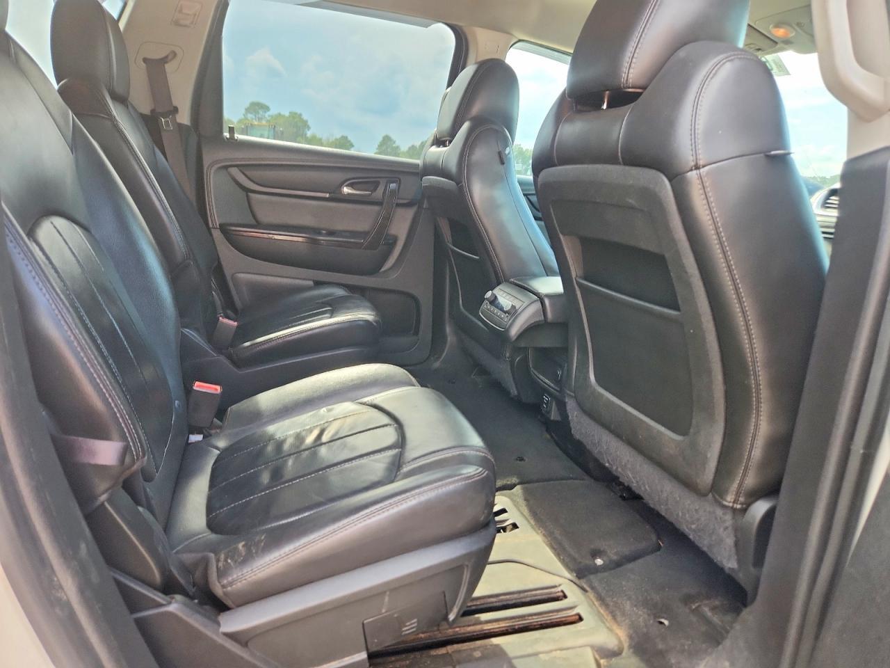2015 CHEVROLET TRAVERSE LTZ — Фото 11 из 13