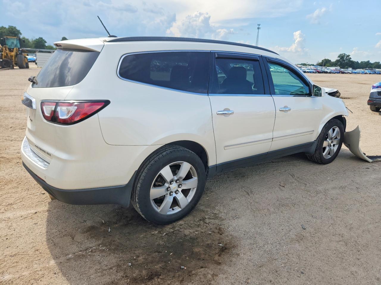 2015 CHEVROLET TRAVERSE LTZ — Фото 3 из 13
