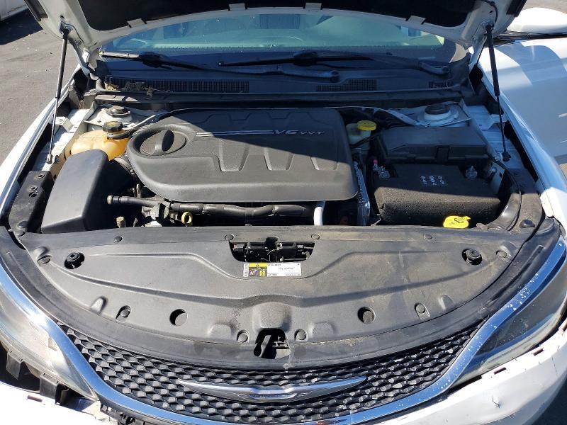 2015 CHRYSLER 200 C — Фото 11 из 12