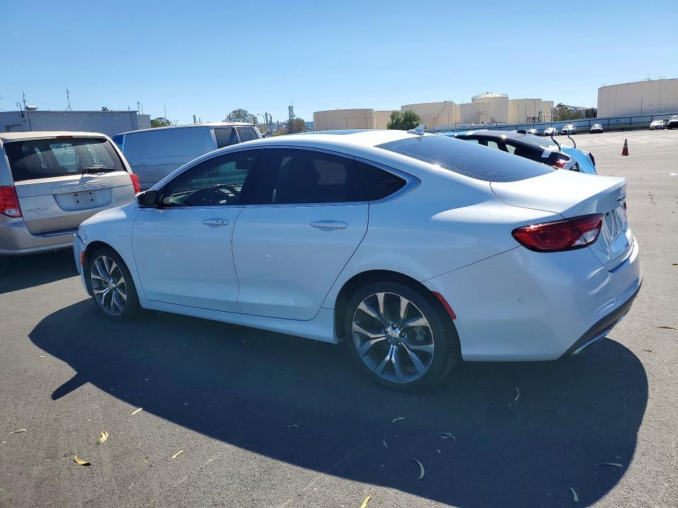 2015 CHRYSLER 200 C — Фото 2 из 12