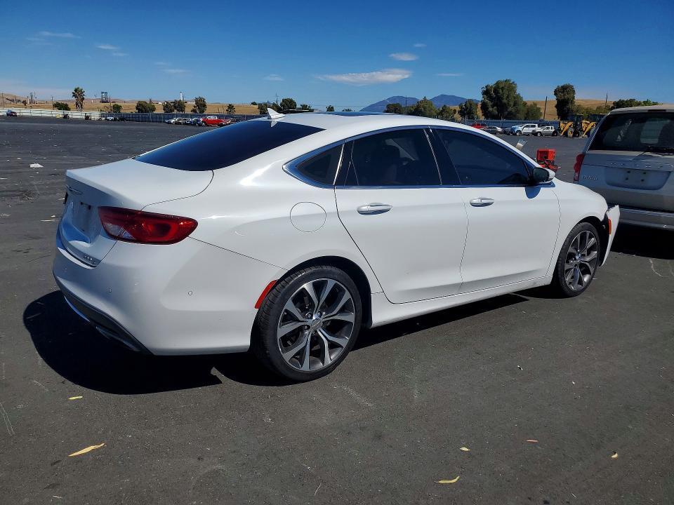 2015 CHRYSLER 200 C — Фото 3 из 12