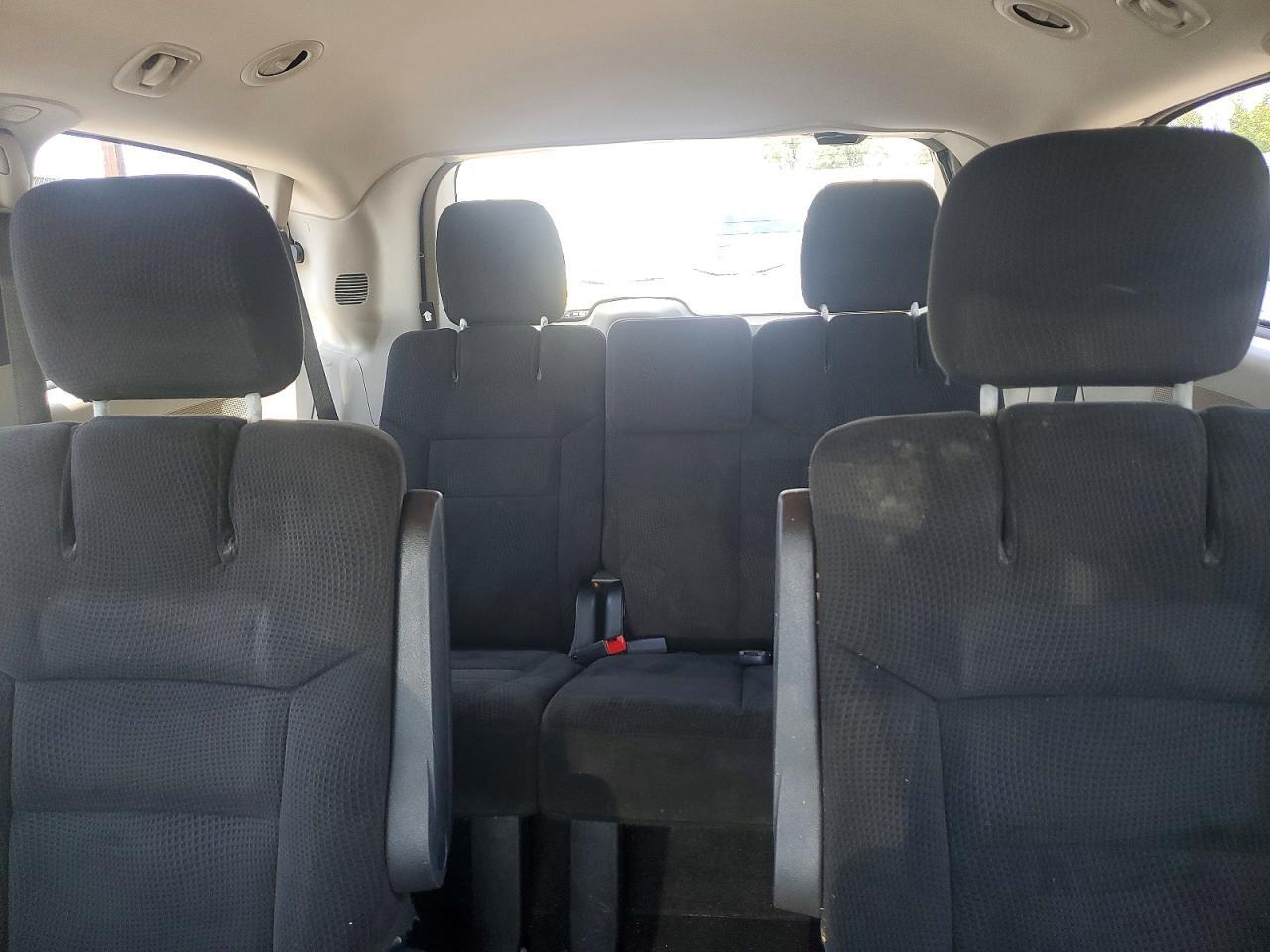 2015 DODGE GRAND CARAVAN SXT — Фото 10 из 13