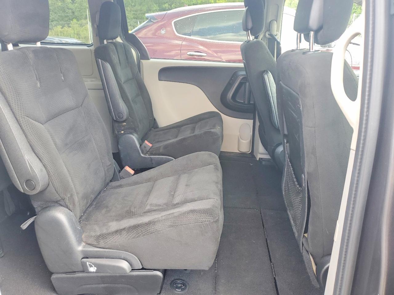 2015 DODGE GRAND CARAVAN SXT — Фото 11 из 13