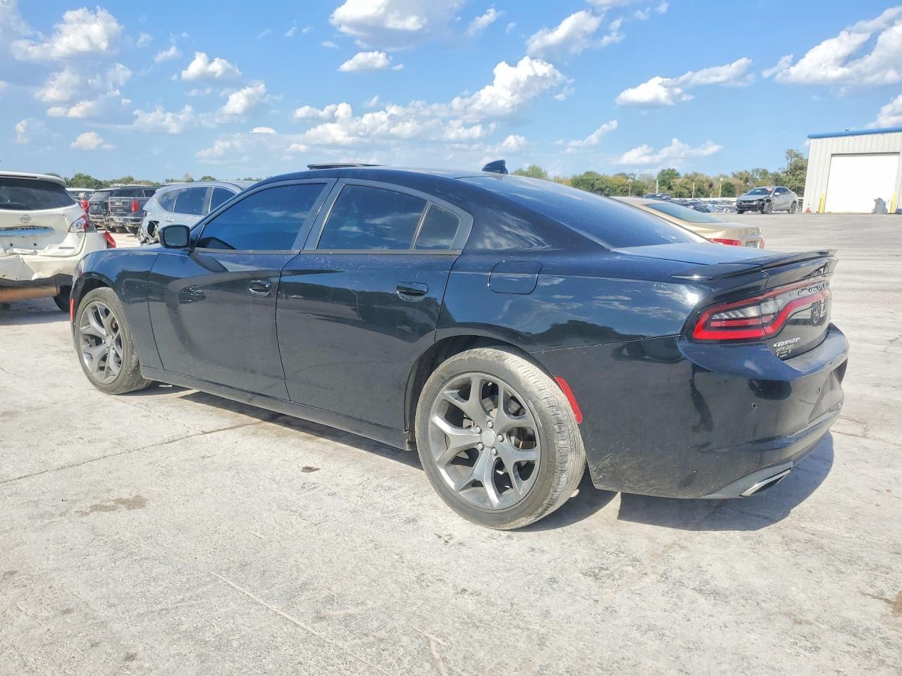 2015 DODGE CHARGER SXT — Фото 2 из 12