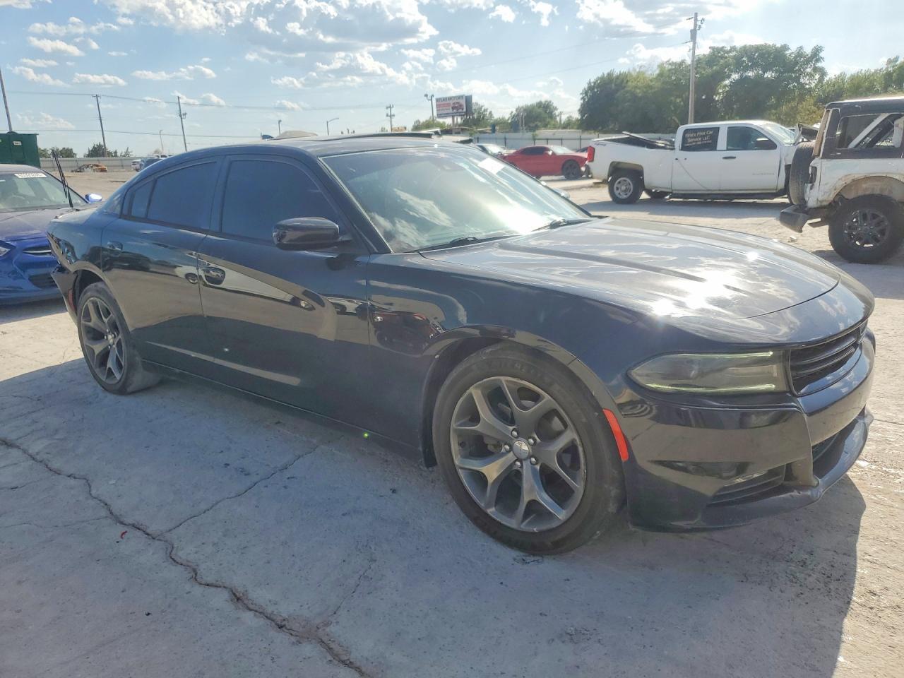 2015 DODGE CHARGER SXT — Фото 4 из 12