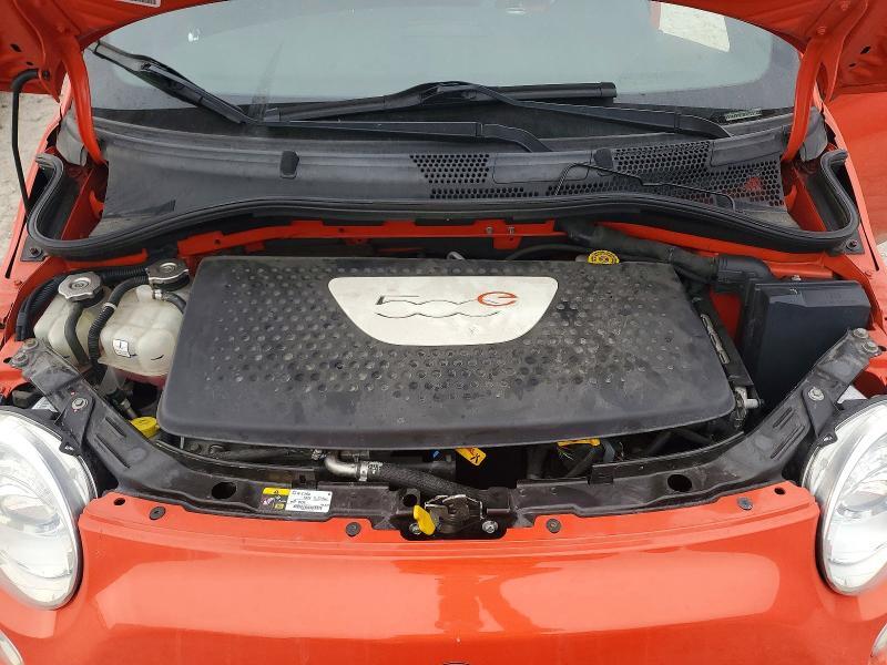 2015 FIAT 500 ELECTRIC — Фото 11 из 12