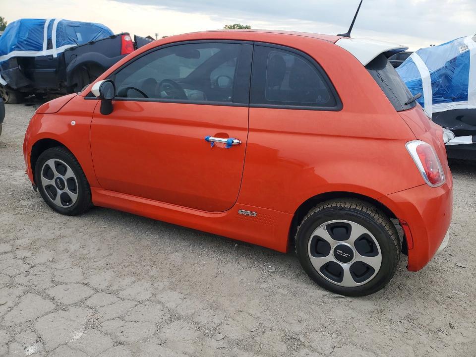 2015 FIAT 500 ELECTRIC — Фото 2 из 12