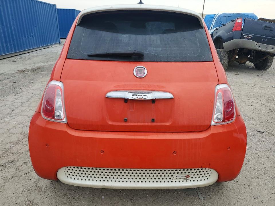 2015 FIAT 500 ELECTRIC — Фото 6 из 12