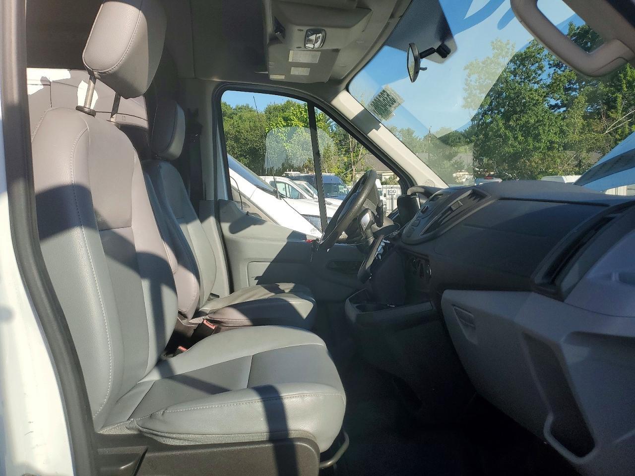 2015 FORD TRANSIT T-250 — Фото 7 из 13