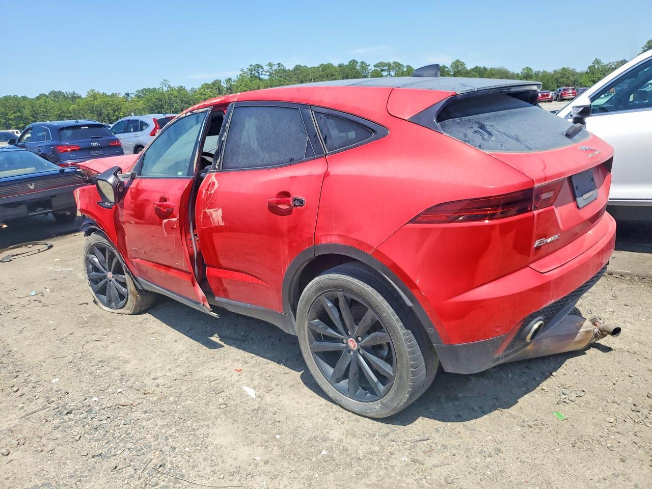2020 JAGUAR E-PACE SE — Фото 2 из 12